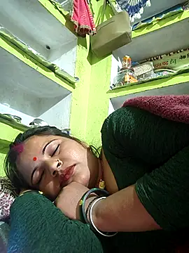 Snapshot of ALEXXA_143 chatting on October 14, 2025, 4:08 pm ALEXXA 143 online show from October 14, 2025, 4:08 pm