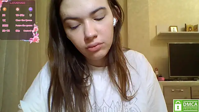 Snapshot of CeyaLier chatting on May 14, 2026, 6:26 pm CeyaLier online show from May 14, 2026, 6:26 pm