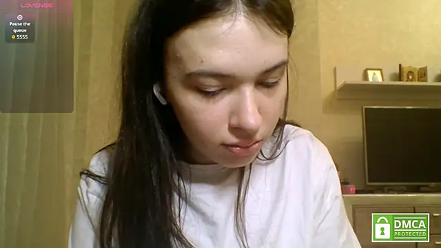 Snapshot of CeyaLier chatting on June 4, 2026, 6:25 pm CeyaLier online show from June 4, 2026, 6:25 pm
