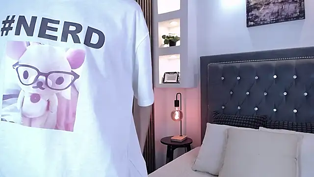 Emo Boy  online show from March 26, 2026, 8:14 pm