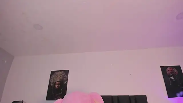 SaradaParker online show from April 7, 2026, 3:01 pm