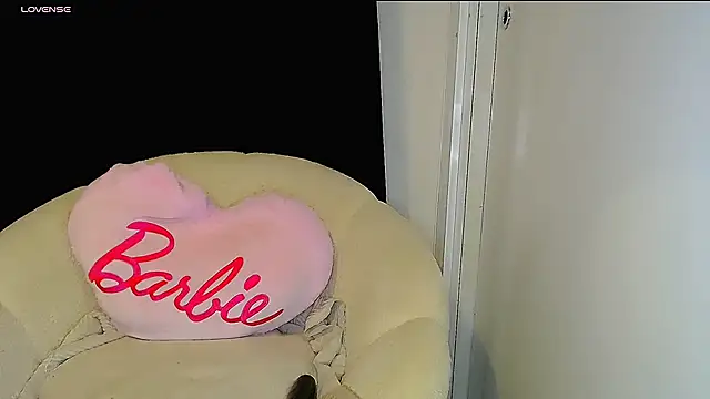 Horny beautyyy online show from February 20, 2026, 3:45 pm