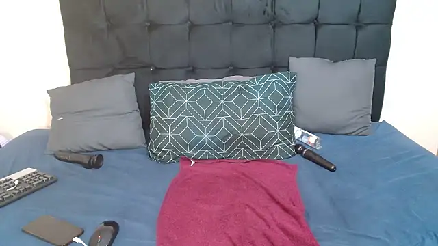 CaramelBootty online show from January 16, 2026, 4:44 pm