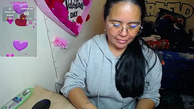 Miss  kendra  online show from March 28, 2026, 1:05 am