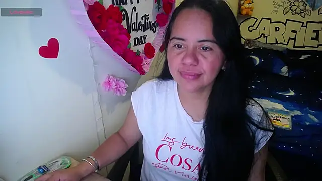 Snapshot of Miss__kendra_ chatting on April 23, 2026, 11:20 am Miss kendra online show from April 23, 2026, 11:20 am