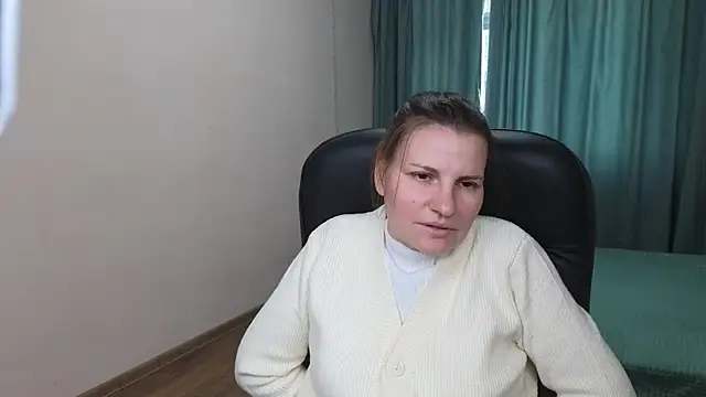 Snapshot of Mirabelle_Velvet chatting on October 16, 2025, 4:46 am Mirabelle Velvet online show from October 16, 2025, 4:46 am