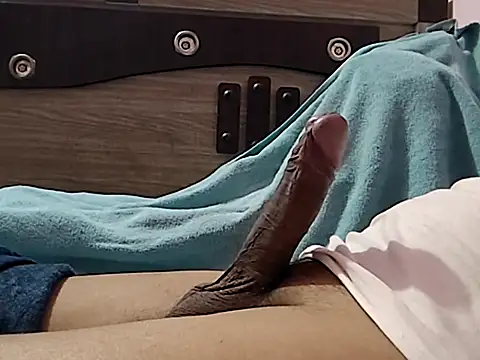 vickymtrb online show from February 4, 2026, 7:53 pm