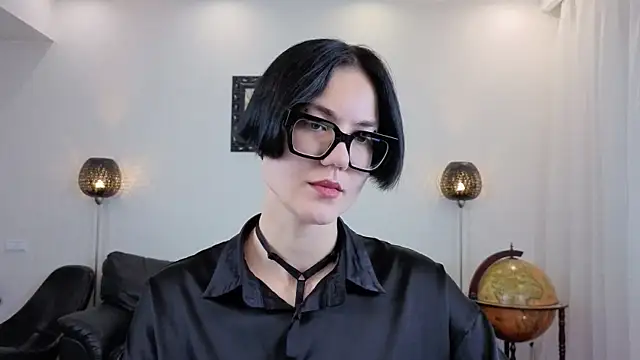 Marie Fitch online show from July 15, 2026, 4:07 am