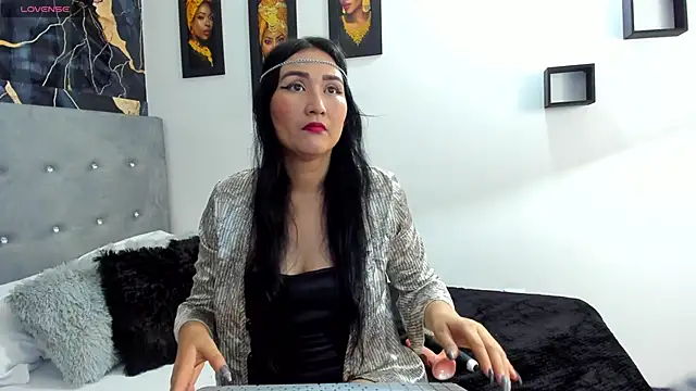 Aisha Saleh online show from October 14, 2025, 12:17 pm