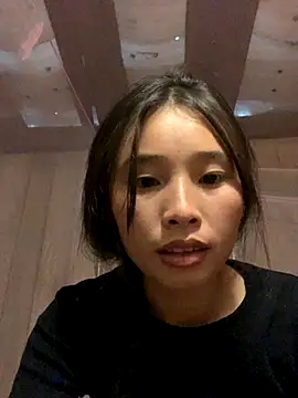 Han-han123 online show from October 23, 2025, 5:29 am