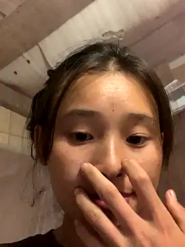 Han-han123 online show from October 31, 2025, 1:12 pm