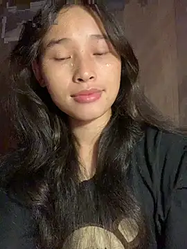 Han-han123 online show from November 12, 2025, 9:25 pm