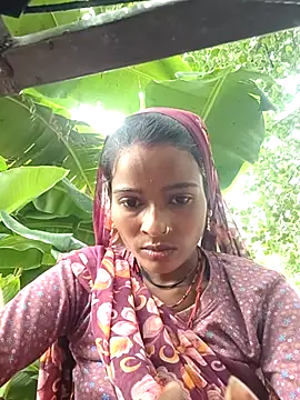 Snapshot of Co_punam chatting on August 6, 2026, 9:33 am Co punam online show from August 6, 2026, 9:33 am