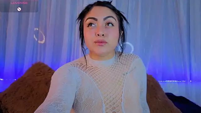 Victoria Jonhss online show from April 2, 2026, 1:58 am