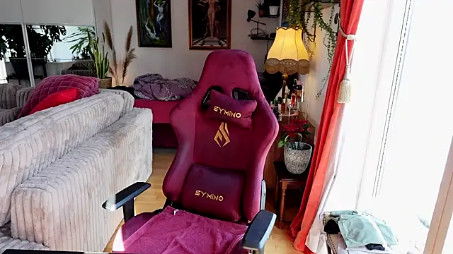 bianca bellamy online show from March 23, 2026, 11:47 am