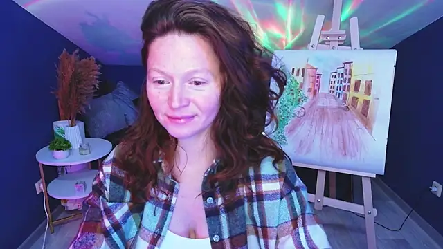 AuroraBorealis   online show from October 13, 2025, 6:35 am