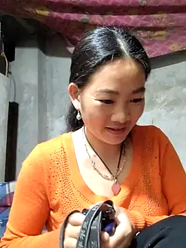 gio-thu online show from March 25, 2026, 2:45 pm