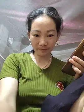 Snapshot of gio-thu chatting on May 27, 2026, 12:18 am gio-thu online show from May 27, 2026, 12:18 am
