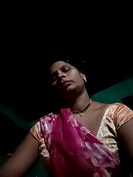 Snapshot of Rt_shreya chatting on May 6, 2026, 6:13 pm Rt shreya online show from May 6, 2026, 6:13 pm