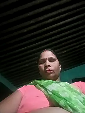 Snapshot of Rt_shreya chatting on May 7, 2026, 4:23 pm Rt shreya online show from May 7, 2026, 4:23 pm