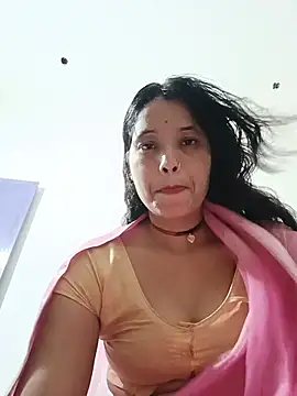 Snapshot of Cuty_tanya chatting on July 2, 2026, 3:40 pm Cuty tanya online show from July 2, 2026, 3:40 pm
