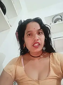 Snapshot of Cuty_tanya chatting on July 6, 2026, 3:47 pm Cuty tanya online show from July 6, 2026, 3:47 pm