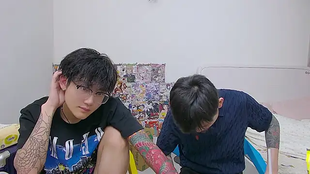 KK-cuteboy online show from May 30, 2026, 1:19 pm