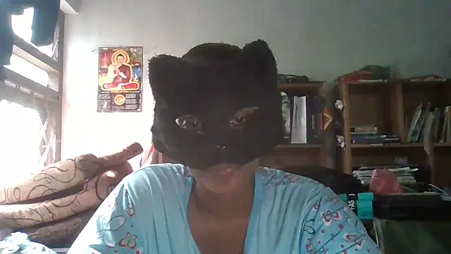 Nora-2003 online show from April 7, 2026, 3:51 am