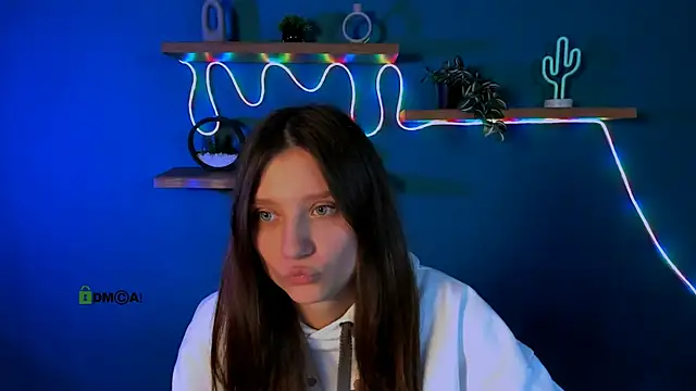 dana sweet   online show from November 14, 2025, 7:56 pm