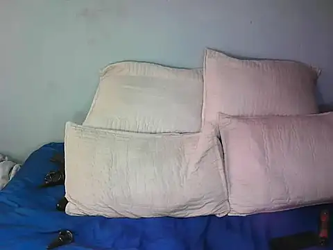 Bootyclit87xx online show from November 17, 2025, 11:05 am