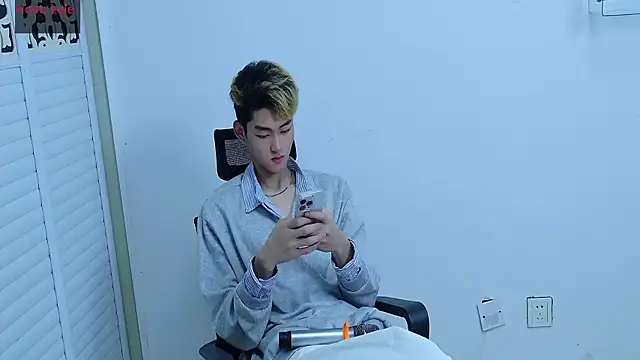 sexyboy-lele online show from October 18, 2025, 11:11 am