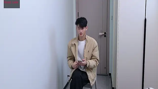 sexyboy-lele online show from November 18, 2025, 10:41 am