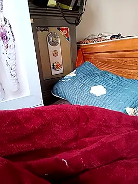 Zerin nova online show from December 5, 2025, 1:14 am