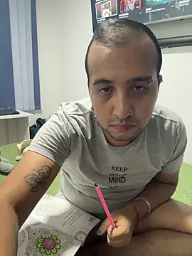 Snapshot of naugthydominic chatting on March 27, 2026, 3:23 am naugthydominic online show from March 27, 2026, 3:23 am