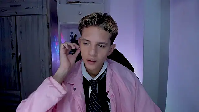 tylernova online show from January 19, 2026, 12:36 am