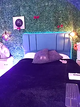 Kiaraa88 online show from April 10, 2026, 8:35 pm