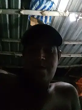 Snapshot of AopeZ36 chatting on May 24, 2026, 12:04 am AopeZ36 online show from May 24, 2026, 12:04 am