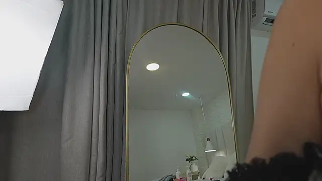 nina gb online show from March 8, 2026, 2:04 am