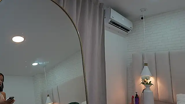 nina gb online show from May 11, 2026, 9:01 pm