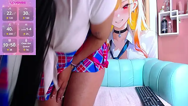 Ariana Hill  online show from October 21, 2025, 12:28 pm