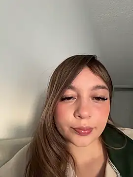   Lorelain   online show from February 5, 2026, 10:47 pm