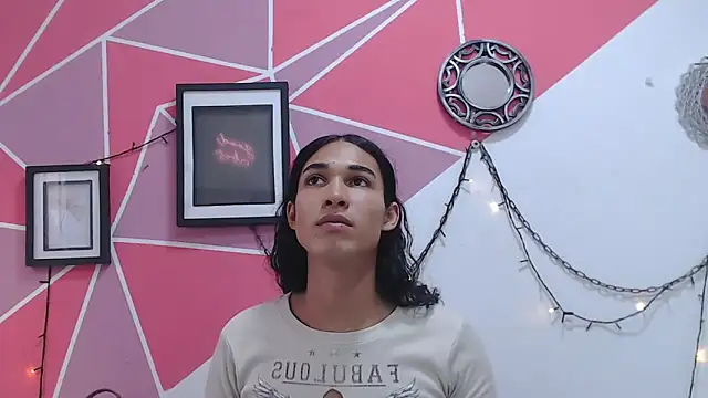 Tifany Adams online show from November 11, 2025, 8:31 pm