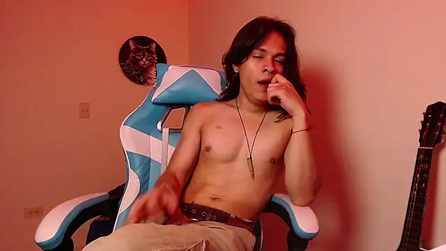 Snapshot of tom_1945 chatting on October 22, 2025, 1:28 am tom 1945 online show from October 22, 2025, 1:28 am