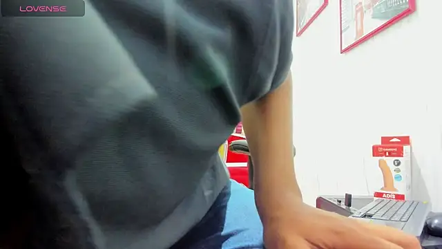 Yeps pluss online show from October 30, 2025, 8:09 pm