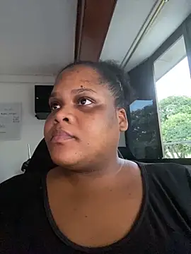 gabrielabrunette69 online show from December 15, 2025, 10:47 pm