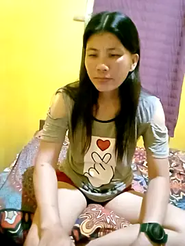 GentlePearl Palangga online show from November 12, 2025, 6:30 pm