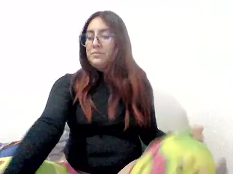 Snapshot of Mar_00c chatting on November 12, 2025, 6:14 am Mar 00c online show from November 12, 2025, 6:14 am