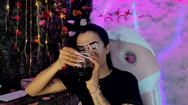 ZAMMIRA online show from January 9, 2026, 5:43 am