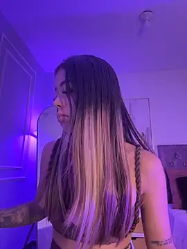 HoneyMollyX online show from July 28, 2026, 12:59 pm
