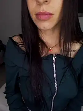 you yuyuu online show from December 23, 2025, 3:37 am